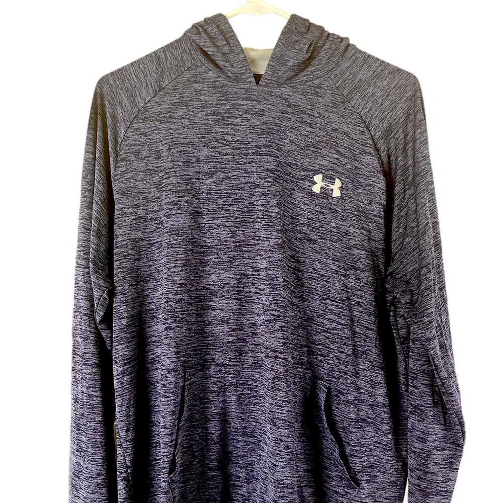 Under Armour hooded long sleeve shirt